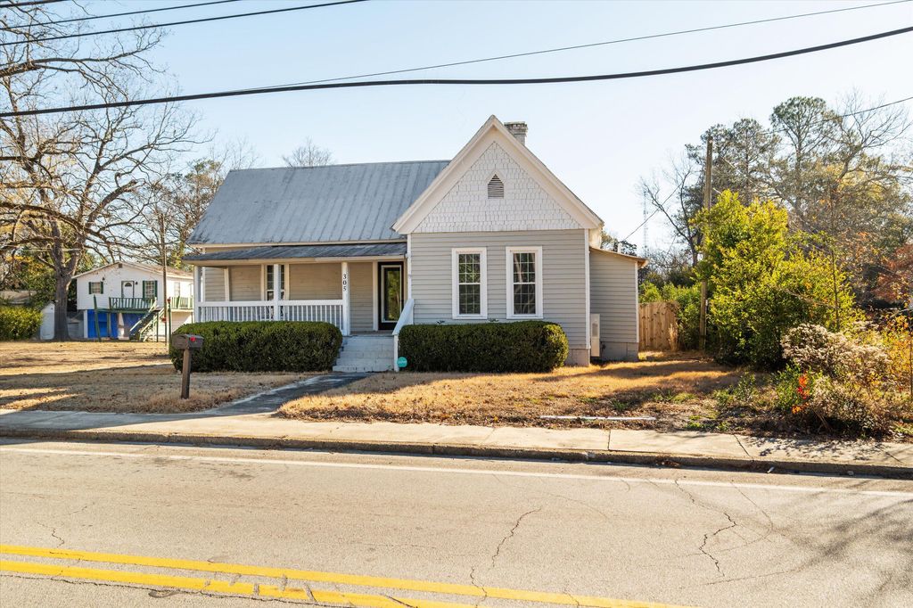 Photo of 305 Gordon Street, Thomson, GA 30824 (MLS # 550209)