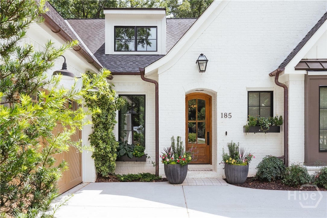 185 Oakland Way
