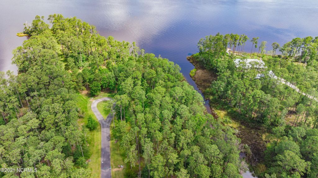 Photo of 164 Broadview Point, Oriental, NC 28571 (MLS # 100581126)
