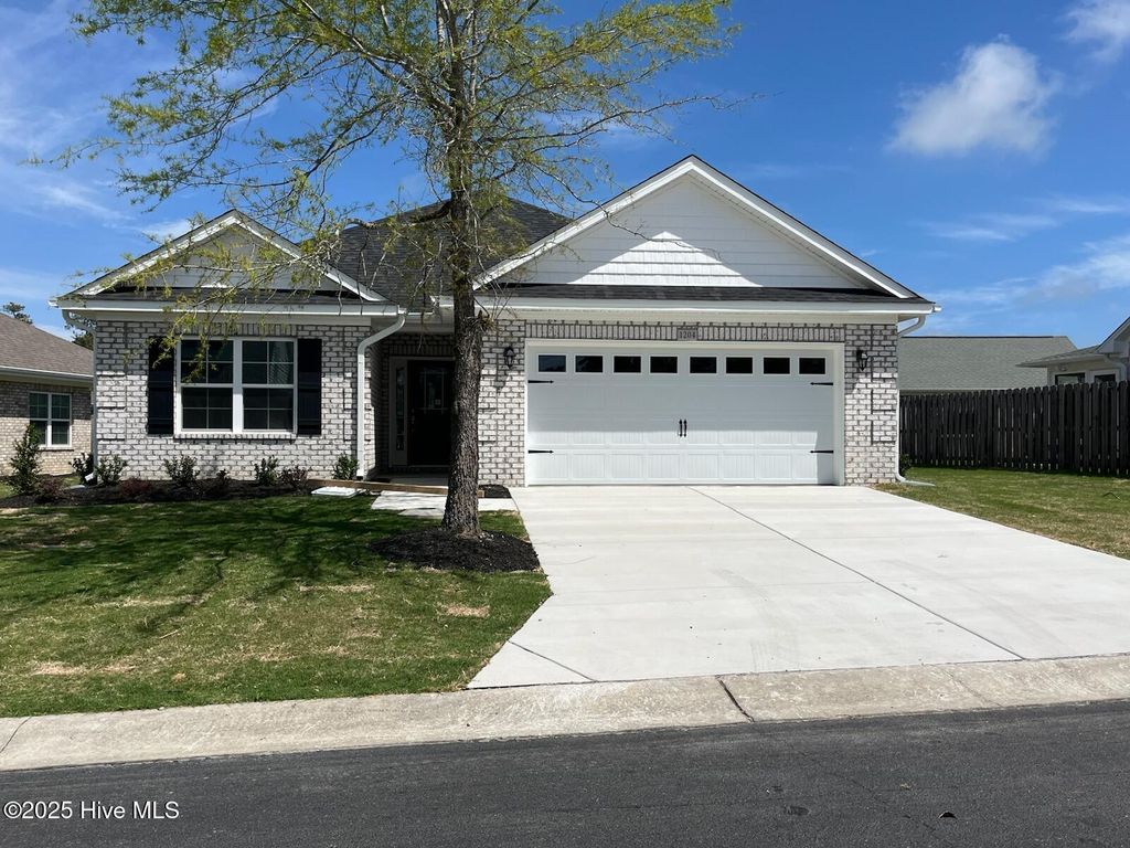 Photo of 1204 Opaca Drive SE, Bolivia, NC 28422 (MLS # 100426037)