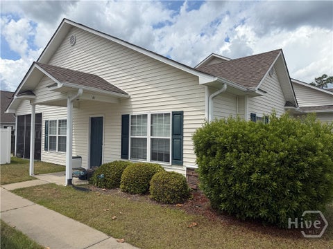 Homes For Sale - 401 Barry Mccaffrey Boulevard<br/> Hinesville, GA 31313