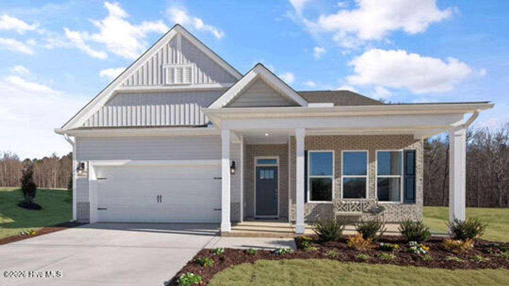 Photo of 828 Fernwind Circle, Aberdeen, NC 28315 (MLS # 100567276)