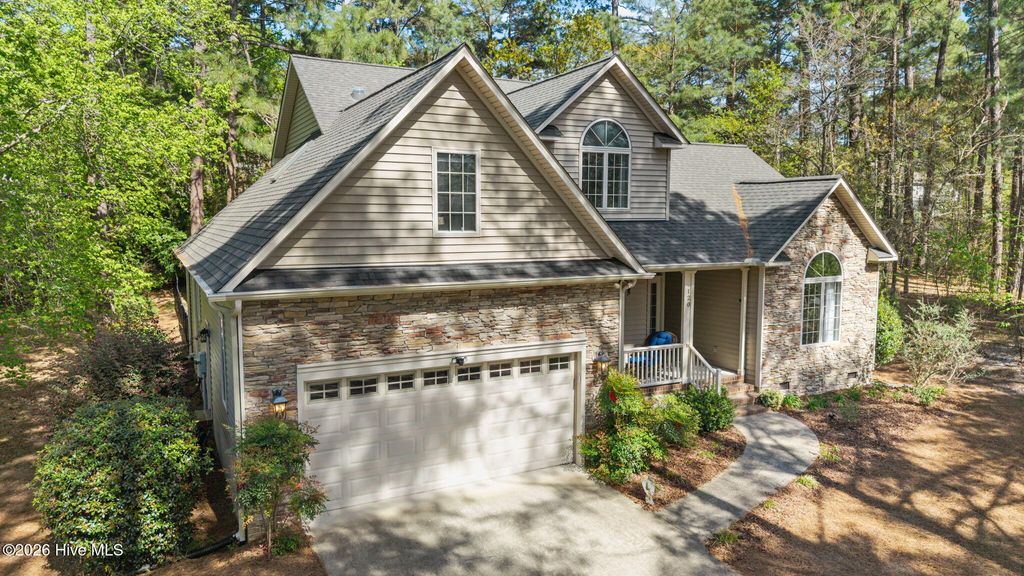 Photo of 120 Lake View Drive E, Pinehurst, NC 28374 (MLS # 100566578)