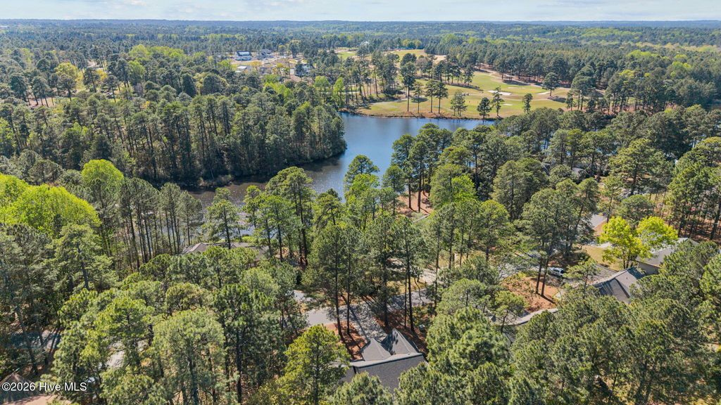 Photo of 120 Lake View Drive E, Pinehurst, NC 28374 (MLS # 100566578)