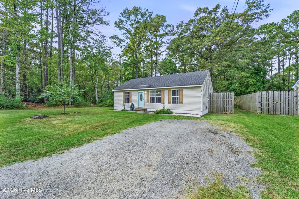 Photo of 1151 Old 30 Road, Maysville, NC 28555 (MLS # 100613587)
