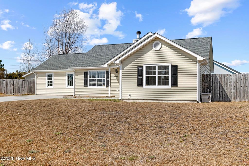 Photo of 316 Josie Court, Hubert, NC 28539 (MLS # 100558461)