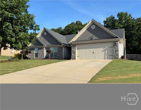 Homes For Sale - 621 Lake Vista Drive Drive<br/> Jefferson, GA 30549