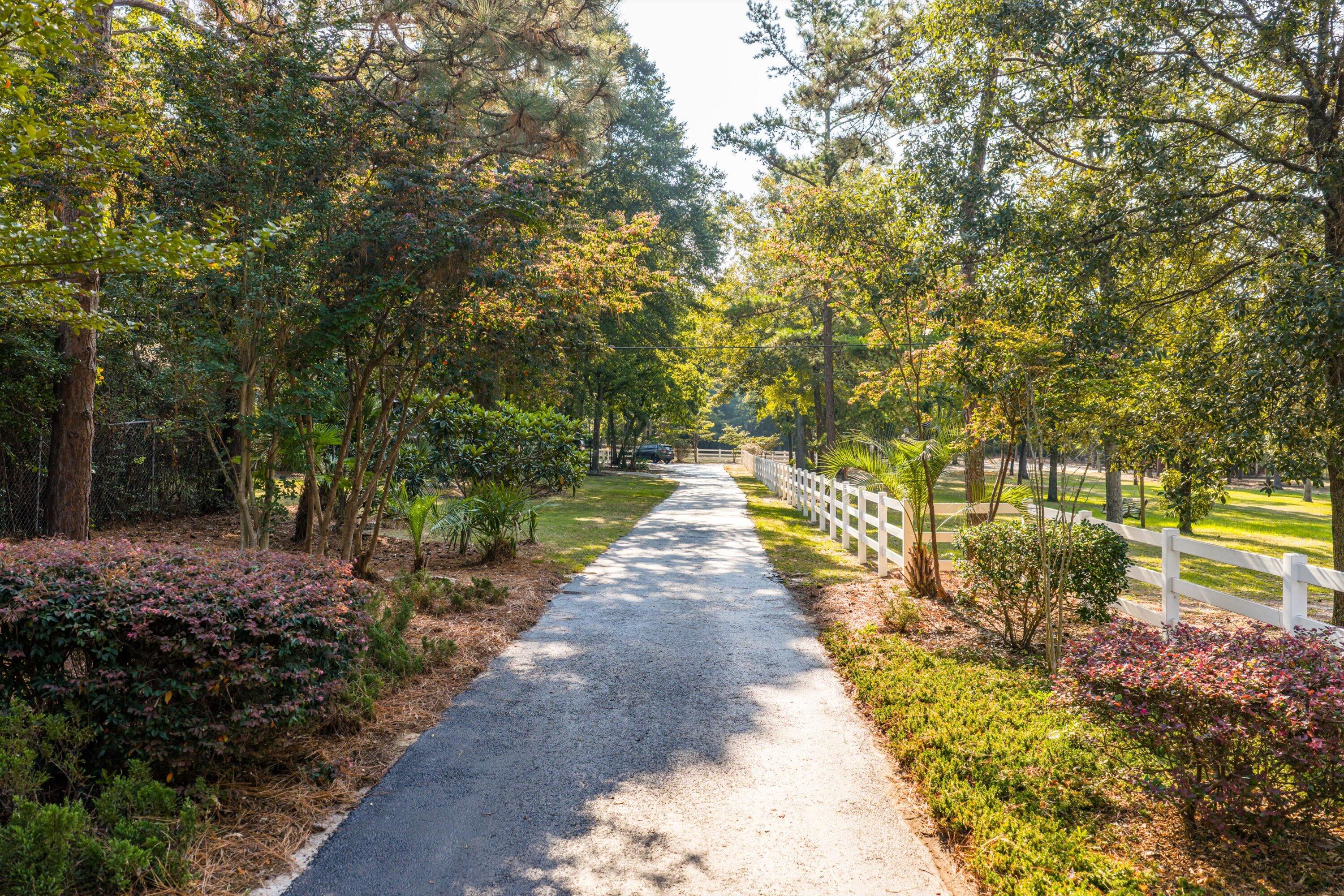 877 W Five Notch Road