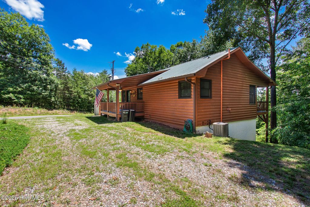 Photo of 117 Carson Lane, Murphy, NC 28906 (MLS # 100583268)