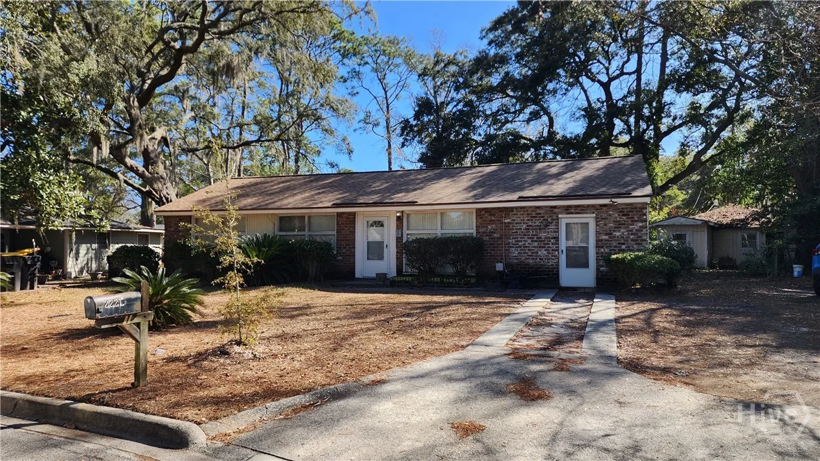 2221 Lorraine Court