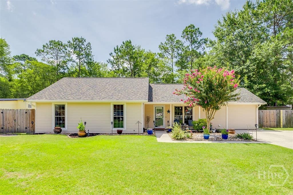Photo of 8 White Pine Court, Savannah, GA 31406 (MLS # SA358613)