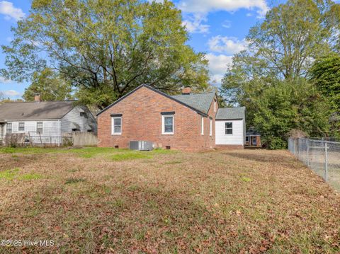 Tiny photo for 6 Glendale Road, Jacksonville, NC 28540 (MLS # 100545039)