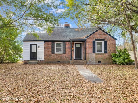 Tiny photo for 6 Glendale Road, Jacksonville, NC 28540 (MLS # 100545039)