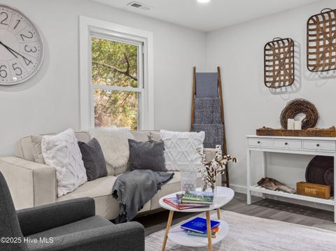 Tiny photo for 6 Glendale Road, Jacksonville, NC 28540 (MLS # 100545039)