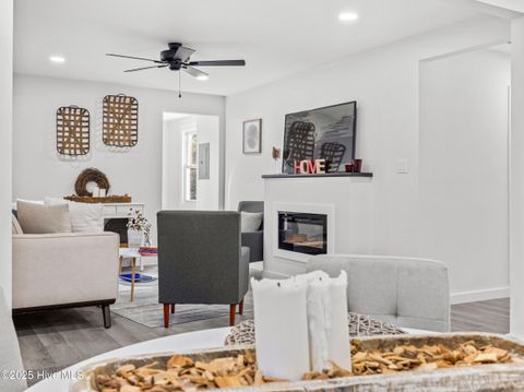 Tiny photo for 6 Glendale Road, Jacksonville, NC 28540 (MLS # 100545039)