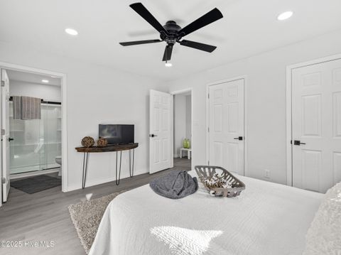 Tiny photo for 6 Glendale Road, Jacksonville, NC 28540 (MLS # 100545039)