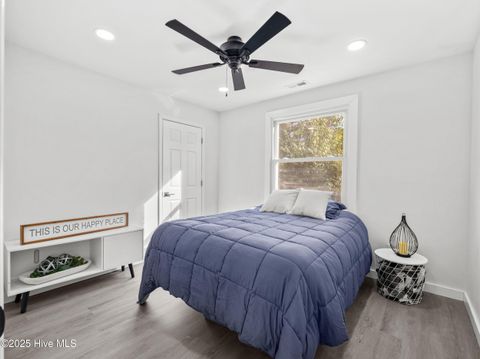 Tiny photo for 6 Glendale Road, Jacksonville, NC 28540 (MLS # 100545039)