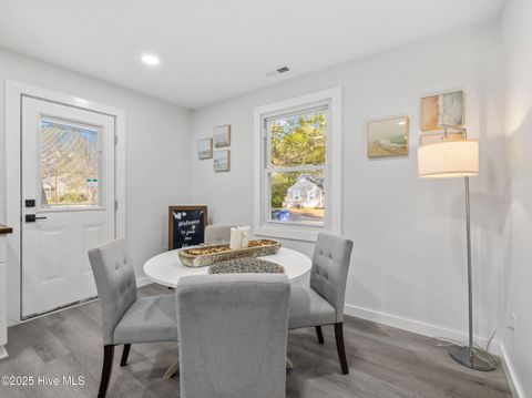 Tiny photo for 6 Glendale Road, Jacksonville, NC 28540 (MLS # 100545039)