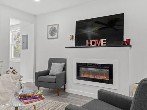 Tiny photo for 6 Glendale Road, Jacksonville, NC 28540 (MLS # 100545039)