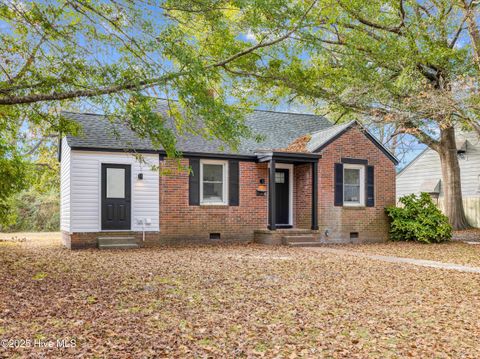 Photo of 6 Glendale Road, Jacksonville, NC 28540 (MLS # 100545039)