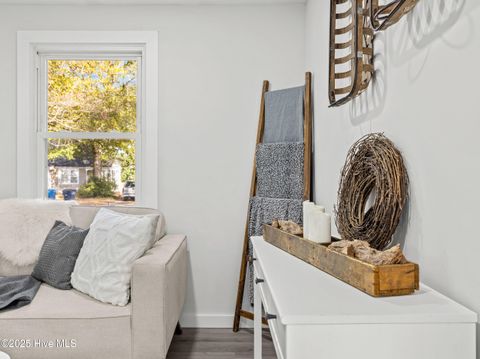 Tiny photo for 6 Glendale Road, Jacksonville, NC 28540 (MLS # 100545039)