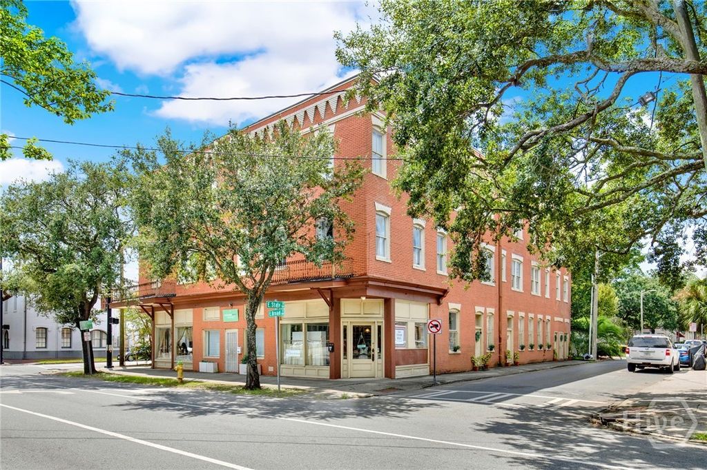 Photo of 125 E Broad Street #2D, Savannah, GA 31401 (MLS # SA338677)