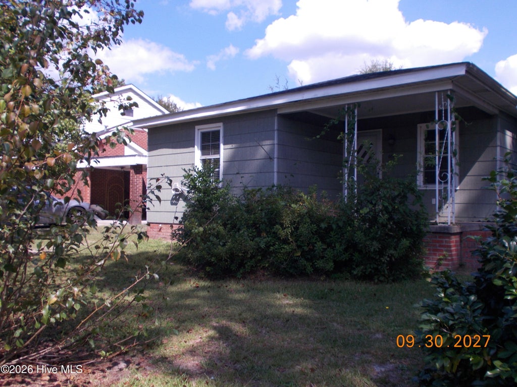 Photo of 805 Sycamore Avenue, Kinston, NC 28504 (MLS # 100610236)