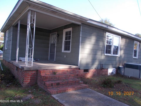Photo of 805 Sycamore Avenue, Kinston, NC 28504 (MLS # 100610236)