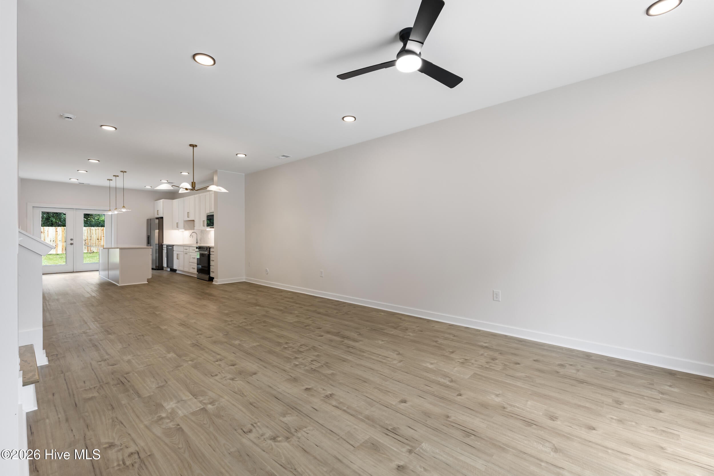 605 Marstellar Street