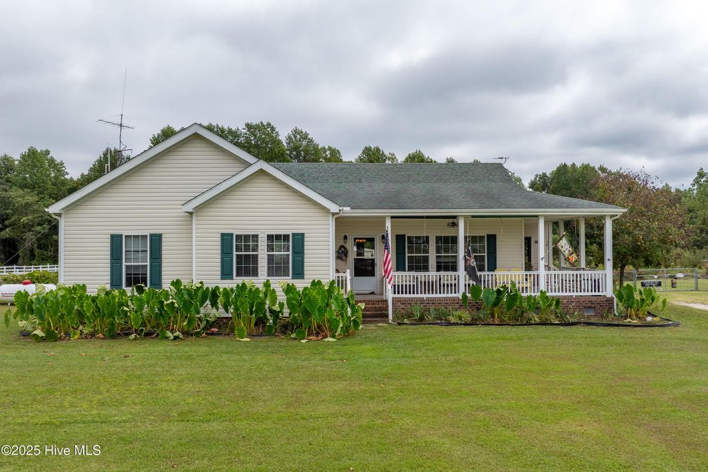 Photo of 330 Boyd Lane, Cove City, NC 28523 (MLS # 100571168)
