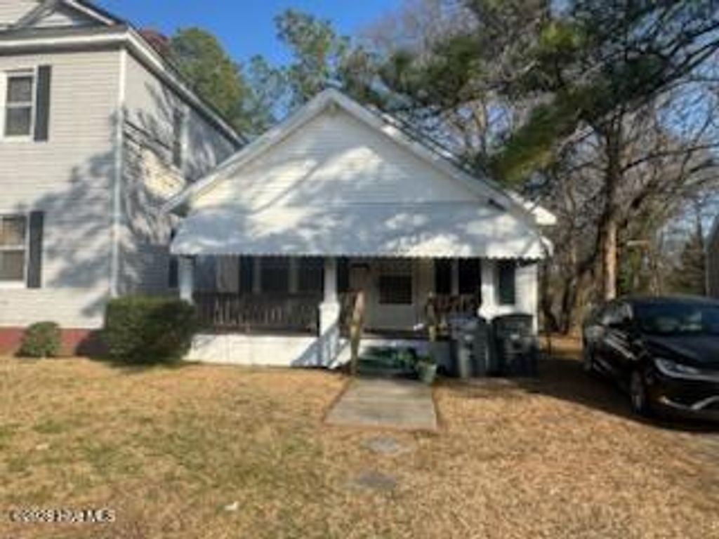 Photo of 325 Pennsylvania Avenue, Rocky Mount, NC 27801 (MLS # 100559186)