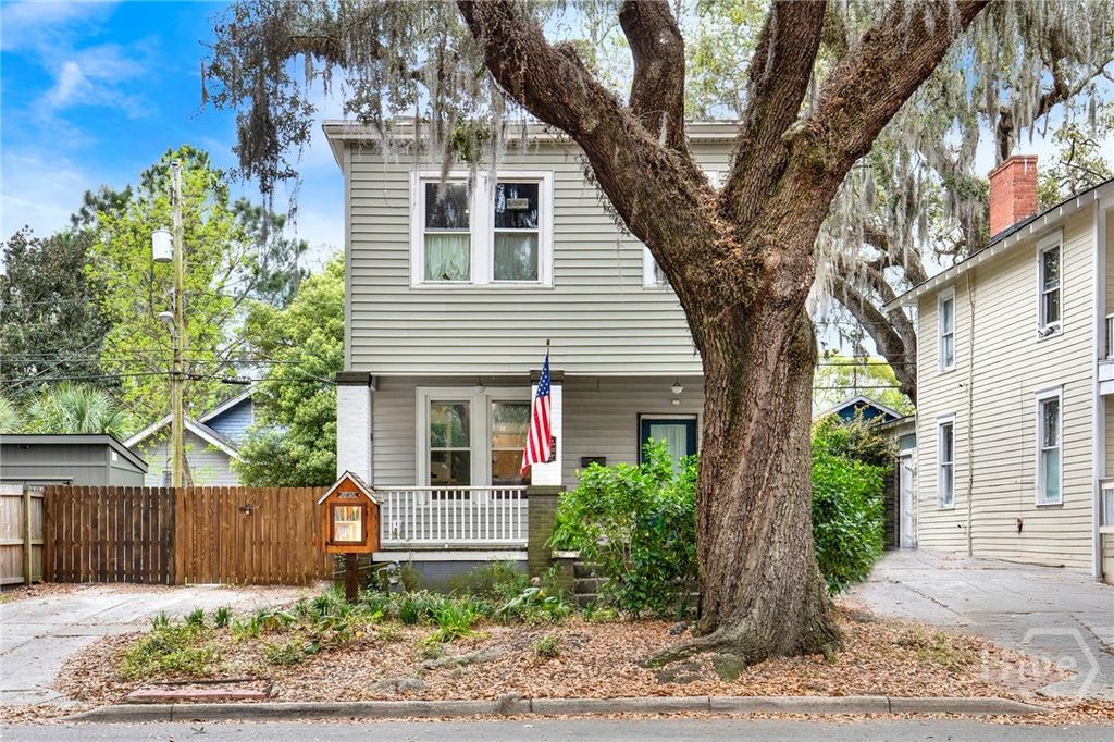 Photo of 631 E 37th Street, Savannah, GA 31401 (MLS # SA351917)