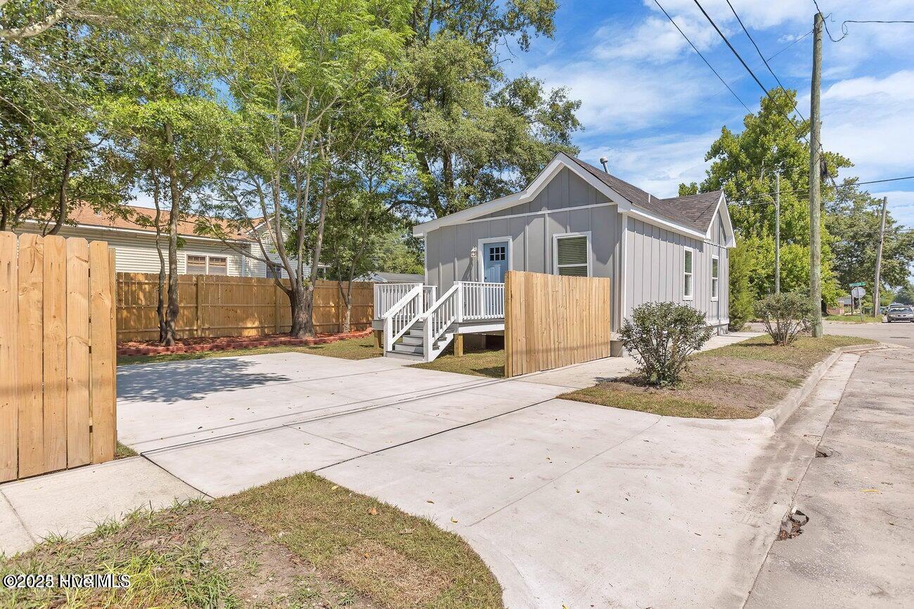 800 S 9th Street