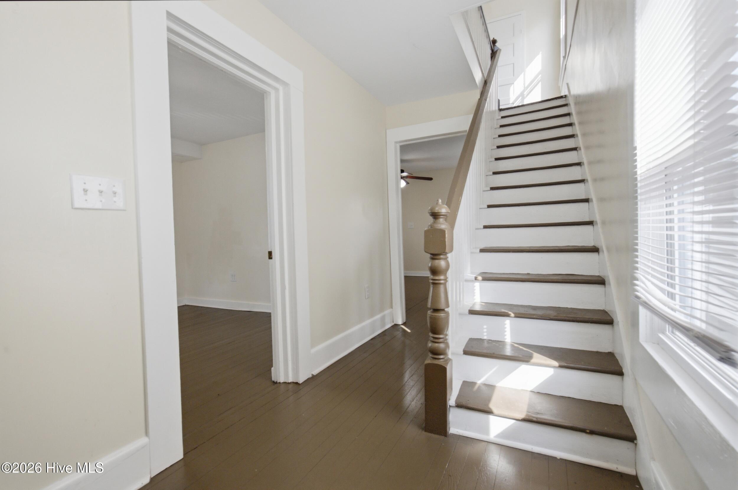806 2nd Street