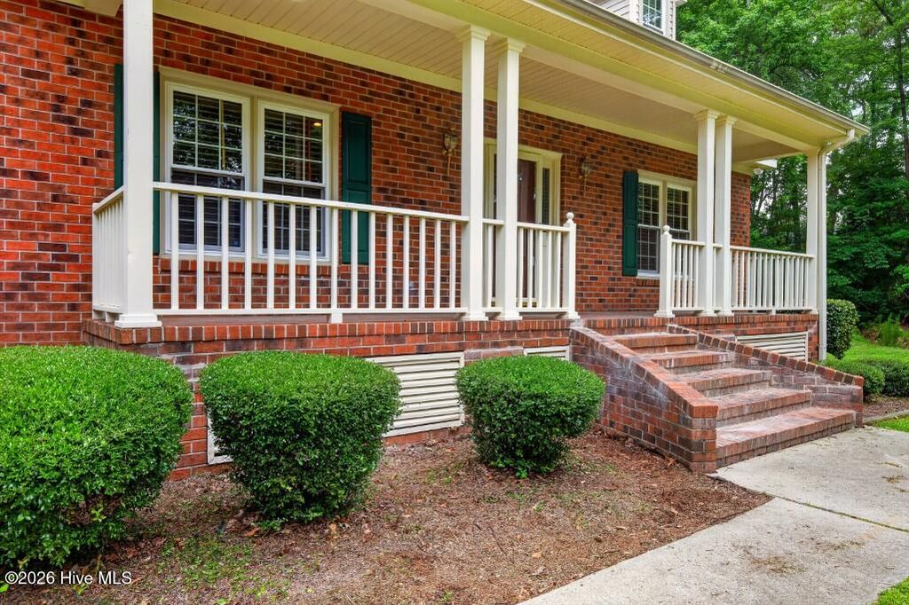 Photo of 2111 Hunt Hill Place, Kinston, NC 28504 (MLS # 100578427)