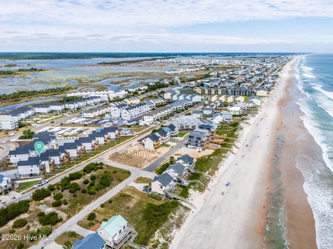 Tiny photo for 711 N Topsail Drive, Surf City, NC 28445 (MLS # 100606843)