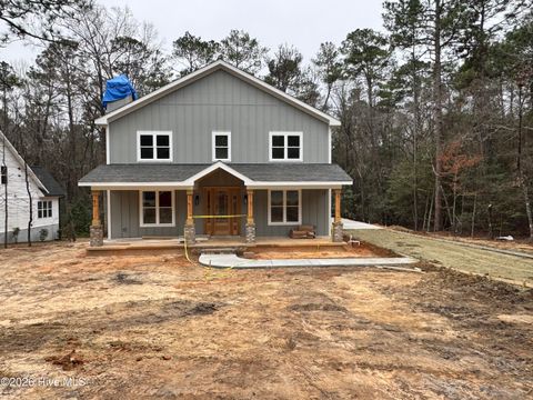 Homes For Sale - 922 Greenbriar Drive<br/> Vass, NC 28394