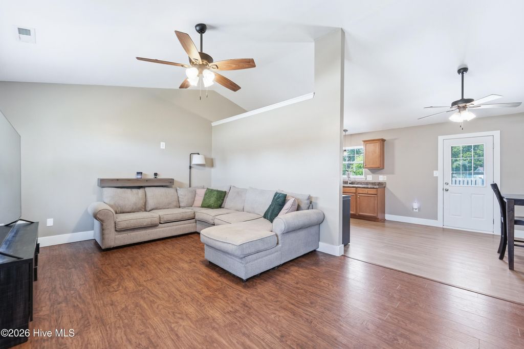 Photo of 304 Rowland Court, Richlands, NC 28574 (MLS # 100568349)