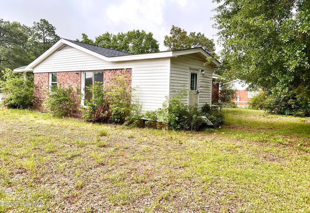 Photo of 233 Lakeview Trail, Rockingham, NC 28379 (MLS # 100577018)