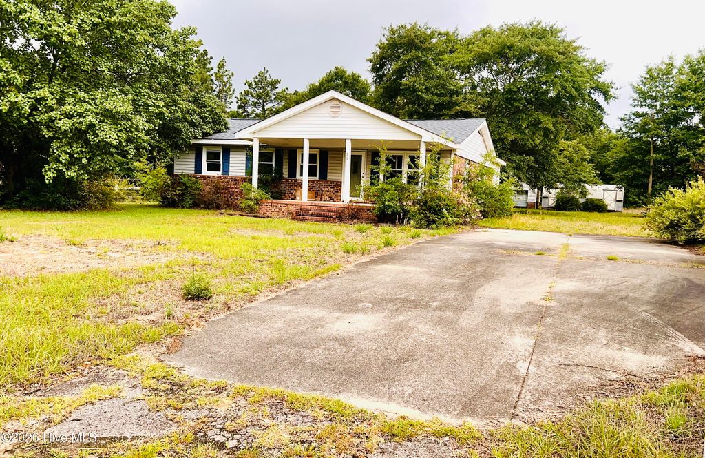 Photo of 233 Lakeview Trail, Rockingham, NC 28379 (MLS # 100577018)