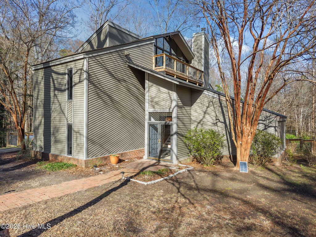 Photo of 127 Hampton Drive, Washington, NC 27889 (MLS # 100554146)