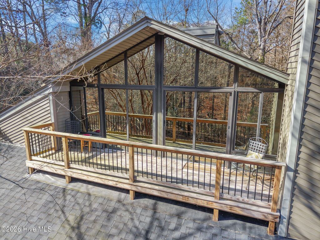 Photo of 127 Hampton Drive, Washington, NC 27889 (MLS # 100554146)