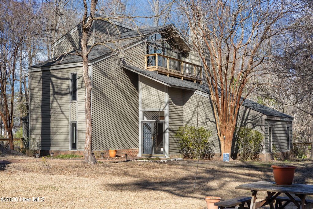 Photo of 127 Hampton Drive, Washington, NC 27889 (MLS # 100554146)