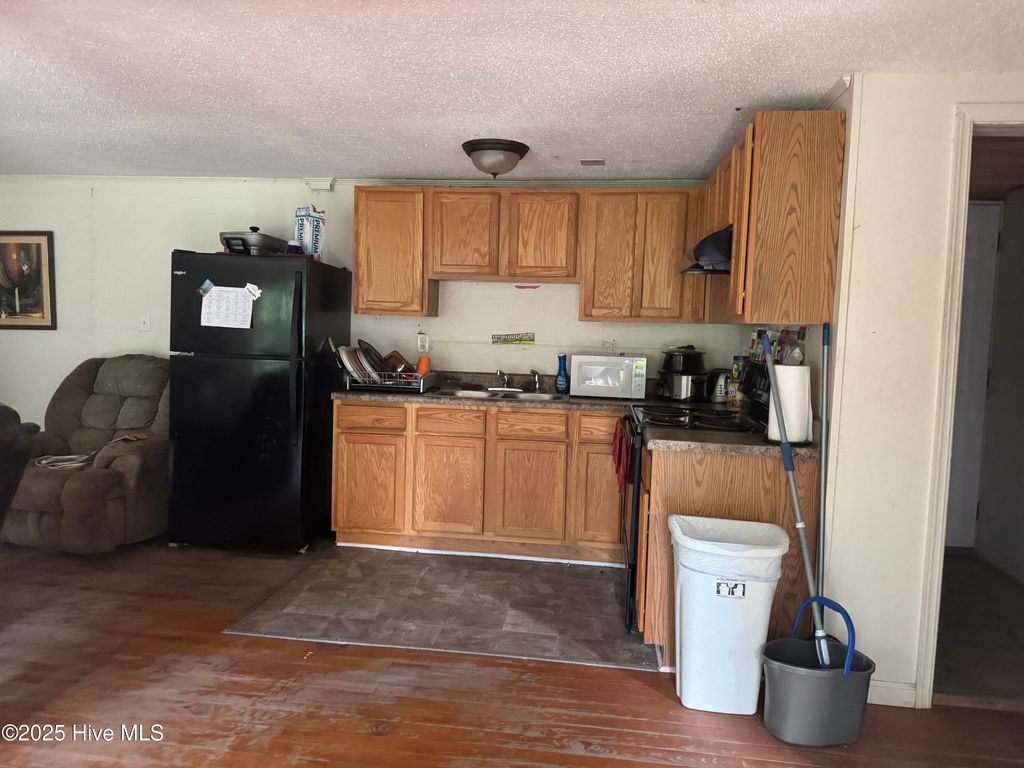 Photo of 75 Pennsylvania Avenue, Rocky Point, NC 28457 (MLS # 100534735)