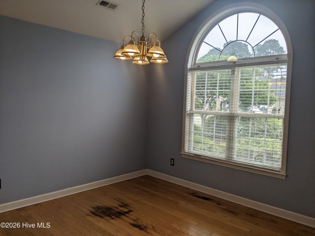 Photo of 414 Foxwood Lane, Wilmington, NC 28409 (MLS # 100556165)