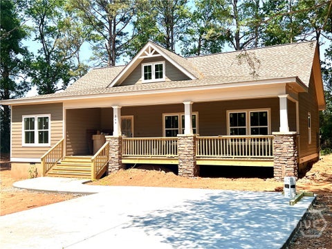 Homes For Sale - 364 Live Oak Lane<br/> Comer, GA 30629