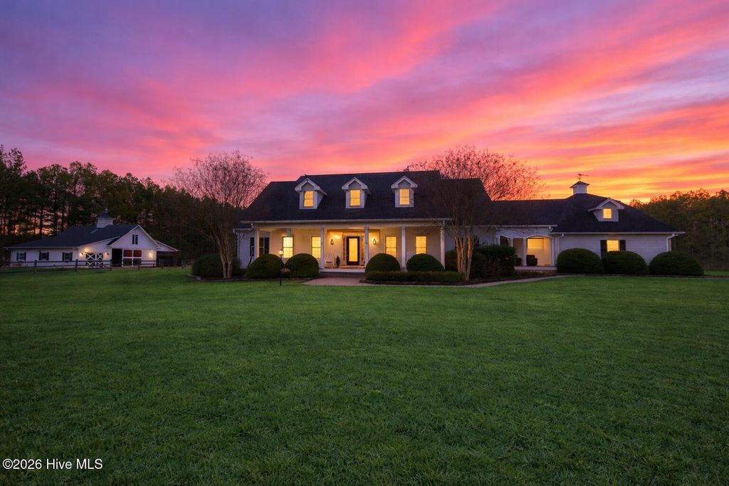 Photo of 145 Horizon Trail, Aberdeen, NC 28315 (MLS # 100549540)