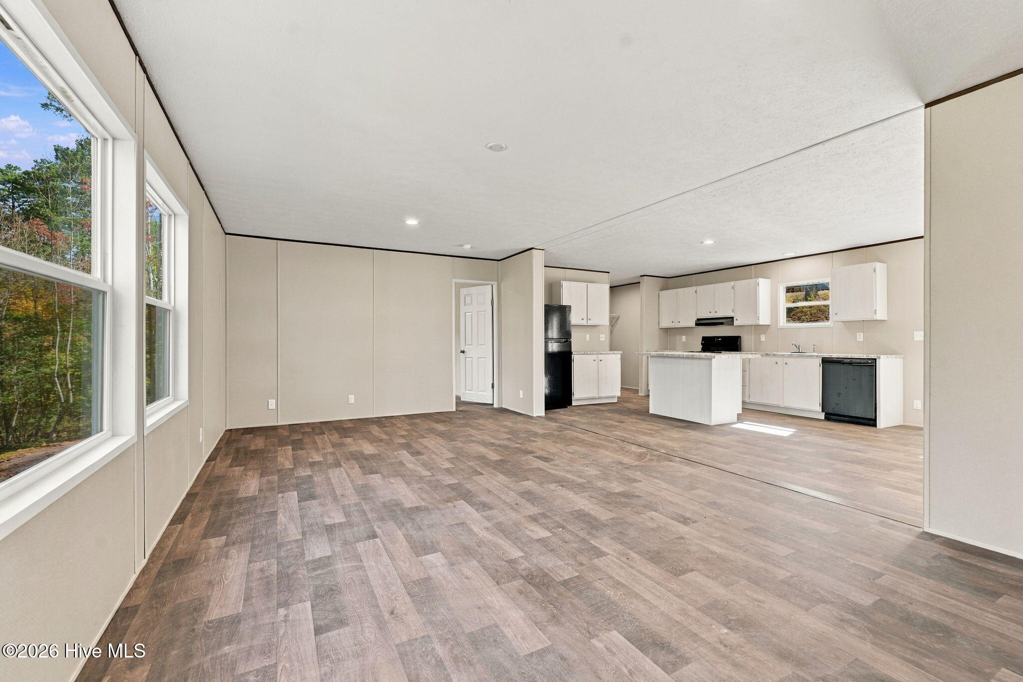 313 Loganberry Lane