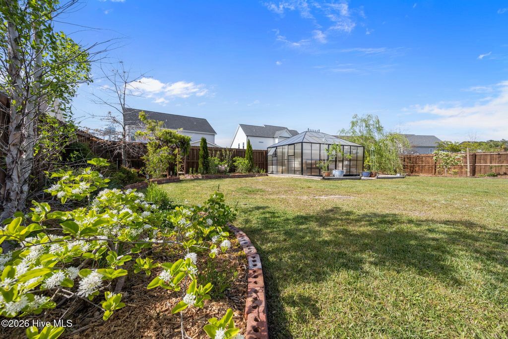 Photo of 105 E Yellow Lois Drive, Hampstead, NC 28443 (MLS # 100566111)