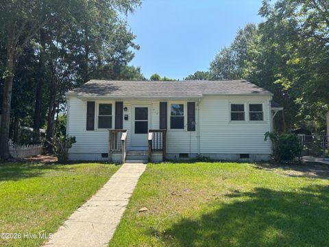 Homes For Rent - 412 New River Drive<br/> Jacksonville, NC 28540